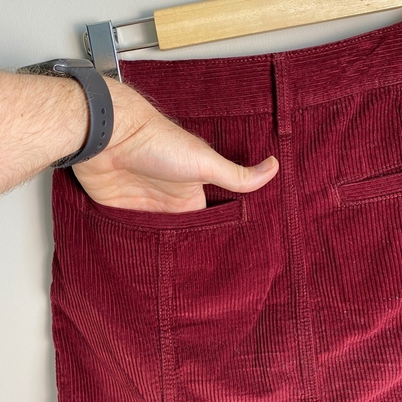 American Eagle Burgundy/Wine Women's Corduroy Button Up Front Mini Skirt Size 0 - Picture 6 of 15